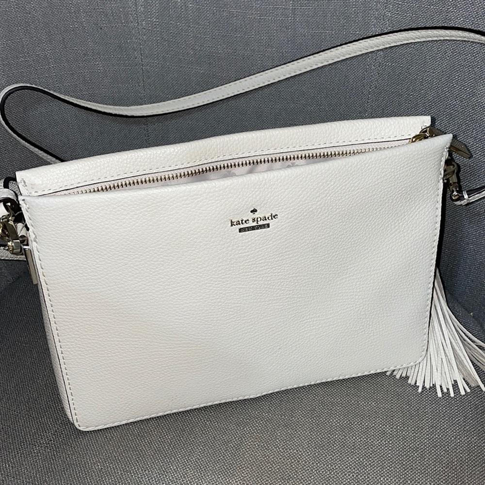 Beautiful like new cream Kate spade crossbody bag